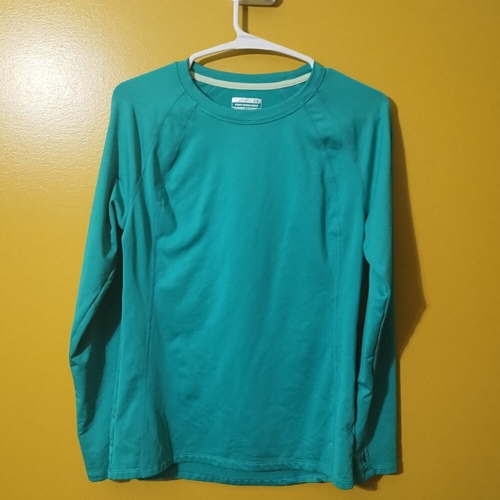 Layer 8 Long Sleeve Performance Shirt M